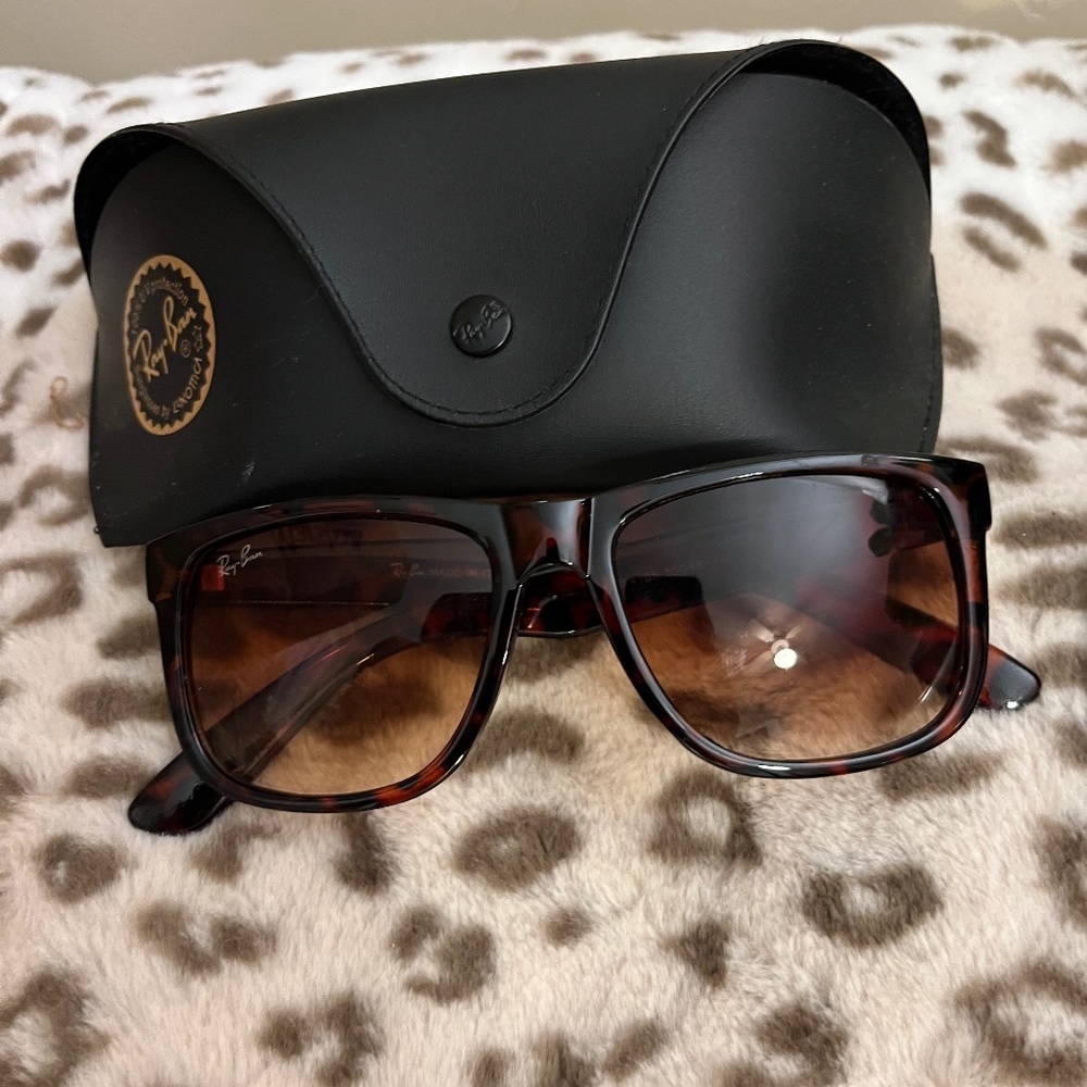 Ray-Ban sunglasses brown tortoise shell EUC